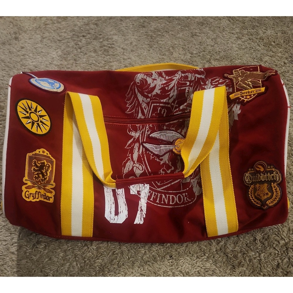 Harry Potter Gryffindor Red 18" Canvas Duffle Bag Adjustable Straps